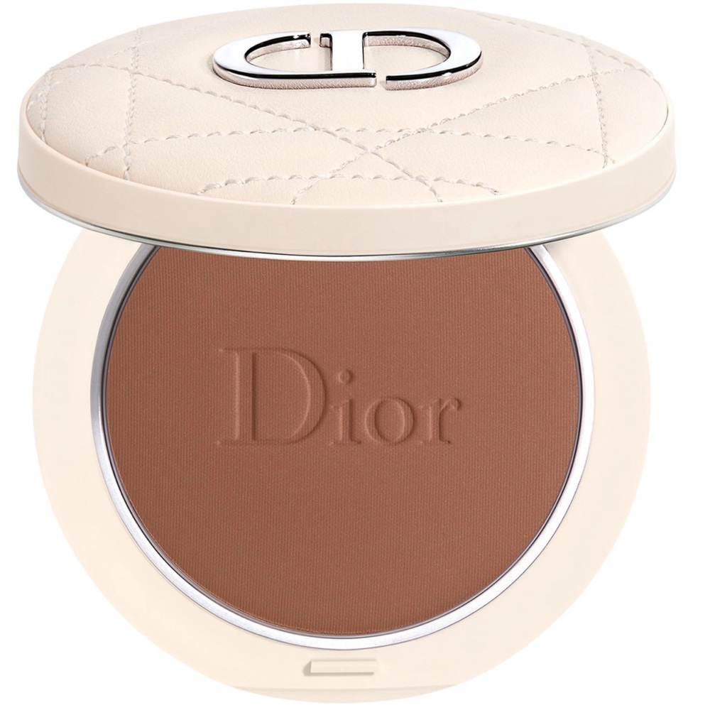 Dior
Forever Natural Powder Bronzer.          Color: 8 - deep bronze